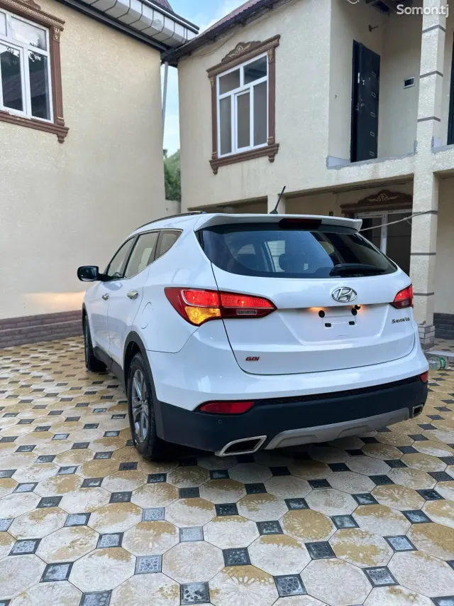 Hyundai Santa Fe 2015 · 2.4 AT