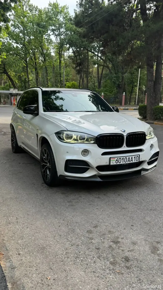 BMW X5 M 2015 · 5.0 AT