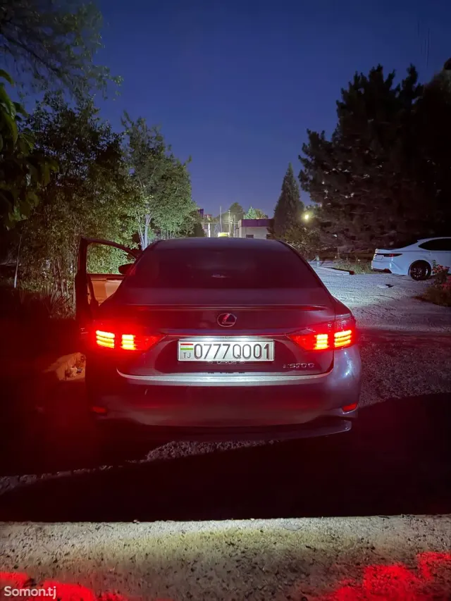 Lexus ES series 2014 · 3.0 AT