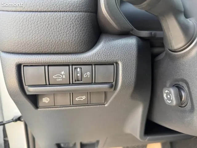 Toyota Land Cruiser Prado 2025 · 2.4 AT