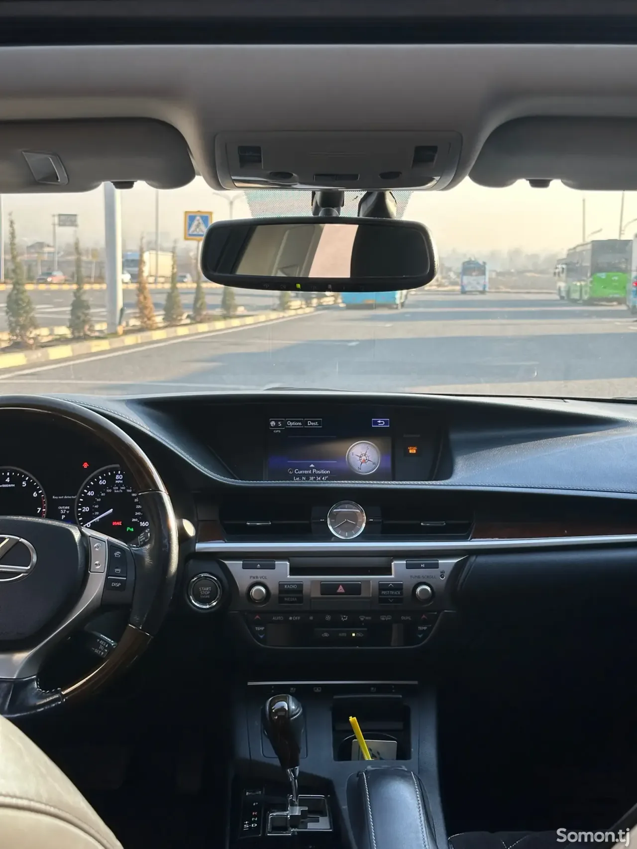 Lexus ES series 2015 · 3.5 AT