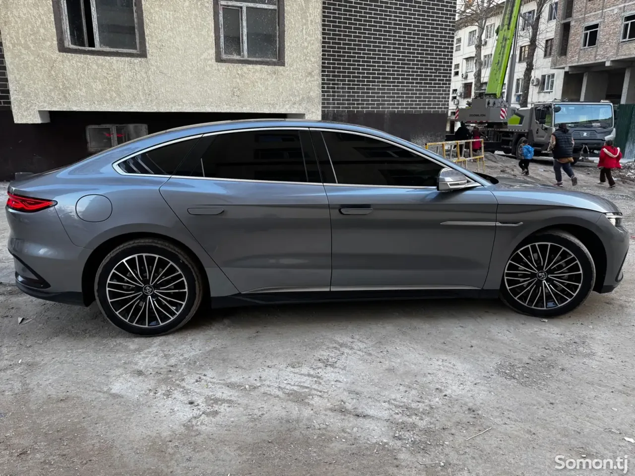 BYD Han EV 2024 · CVT