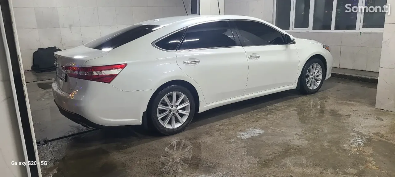 Toyota Avalon 2013 · 3.5 AT
