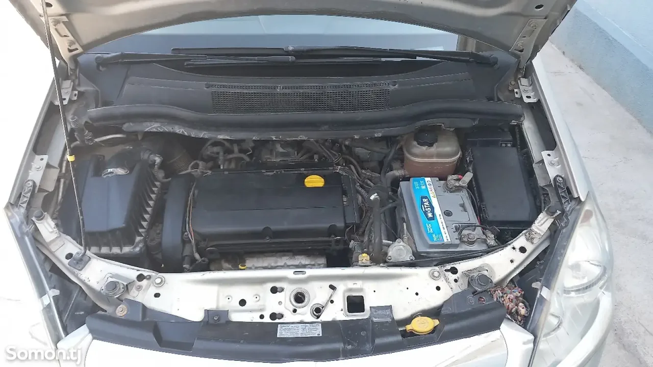 Opel Zafira 2008 · 1.8 MT