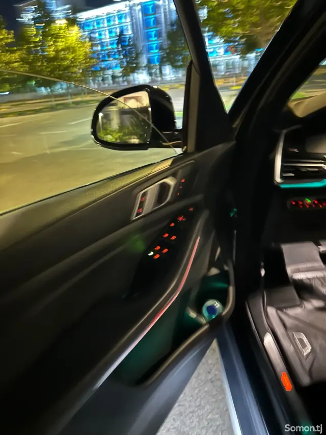 BMW X5 2019 · 4.0 AT