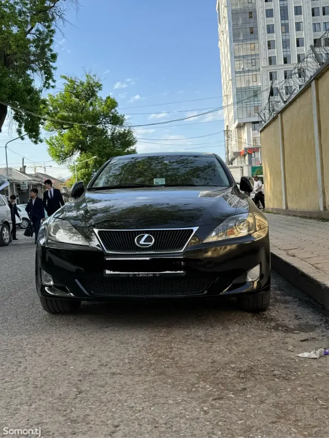 Lexus IS series 2010 · 2.5 AT