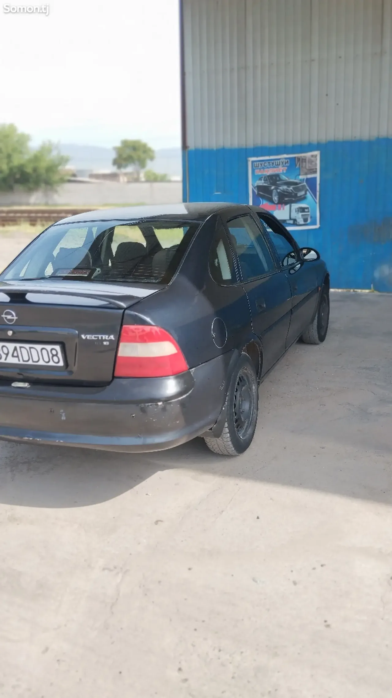 Opel Vectra B 1997 · 1.6 MT