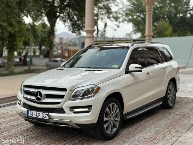 Mercedes-Benz GL class 2013 · 4.5 AT