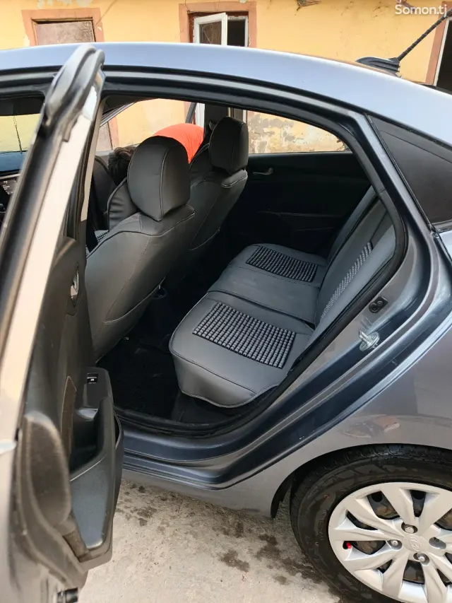 Hyundai Solaris 2019 · 1.6 AT