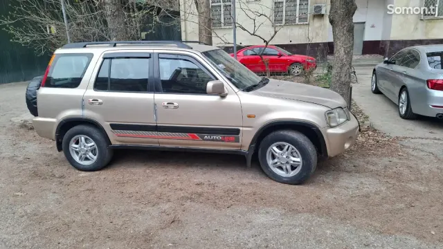 Honda CR-V 1999 · 2.0 MT