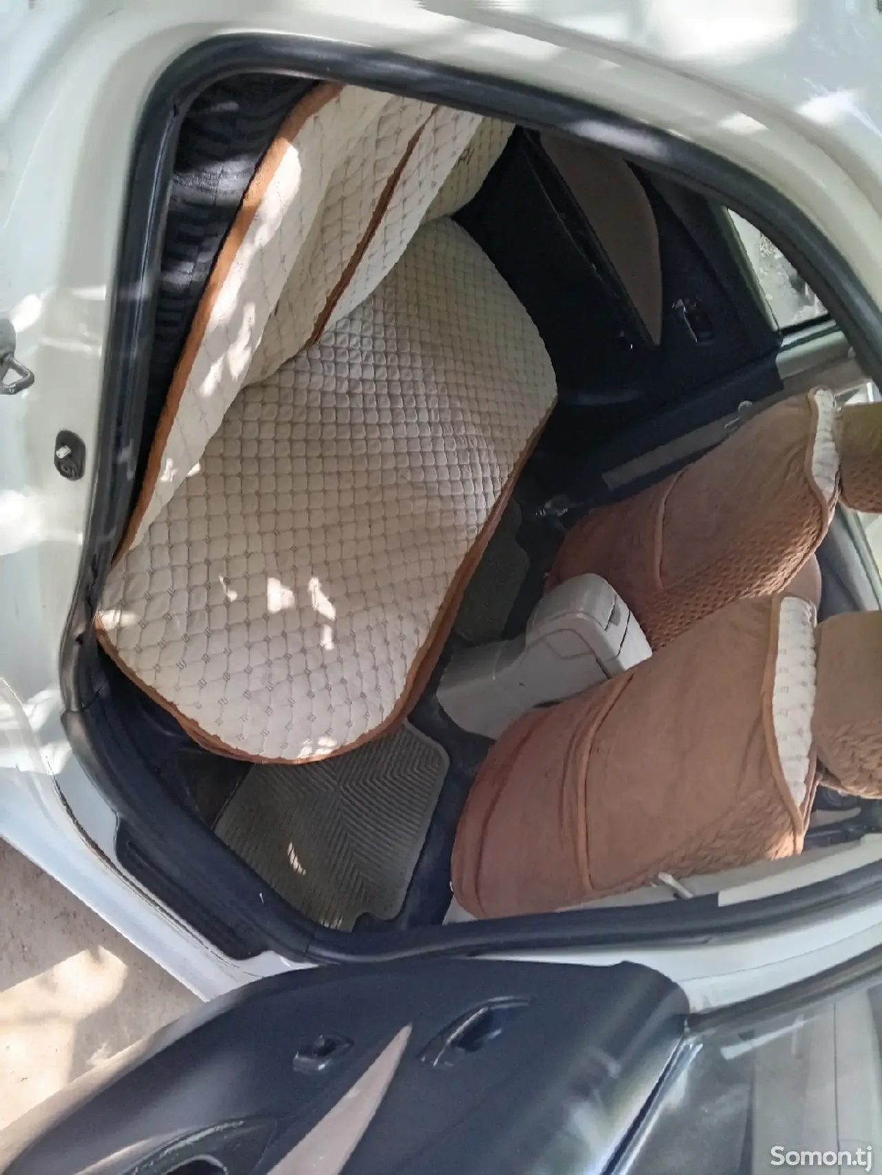 Toyota Belta 2006 · 1.5 MT