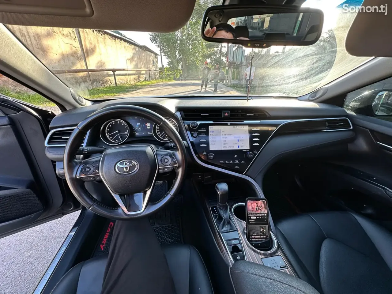 Toyota Camry 2017 · 2.5 AT