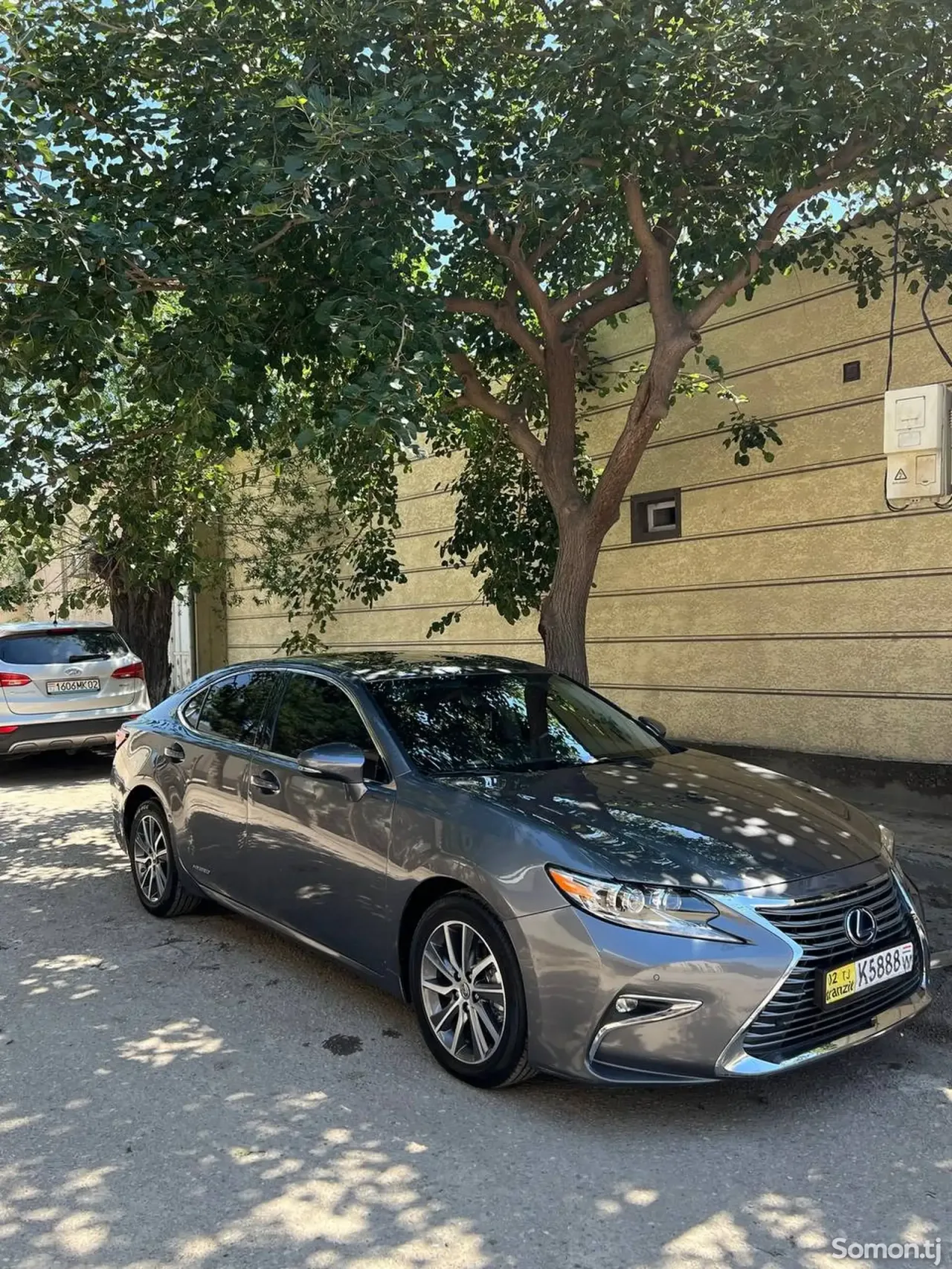 Lexus ES series 2018 · 3.0 AT