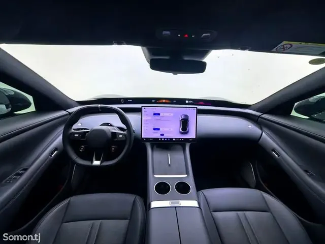 Xiaomi SU7 2025 · AT