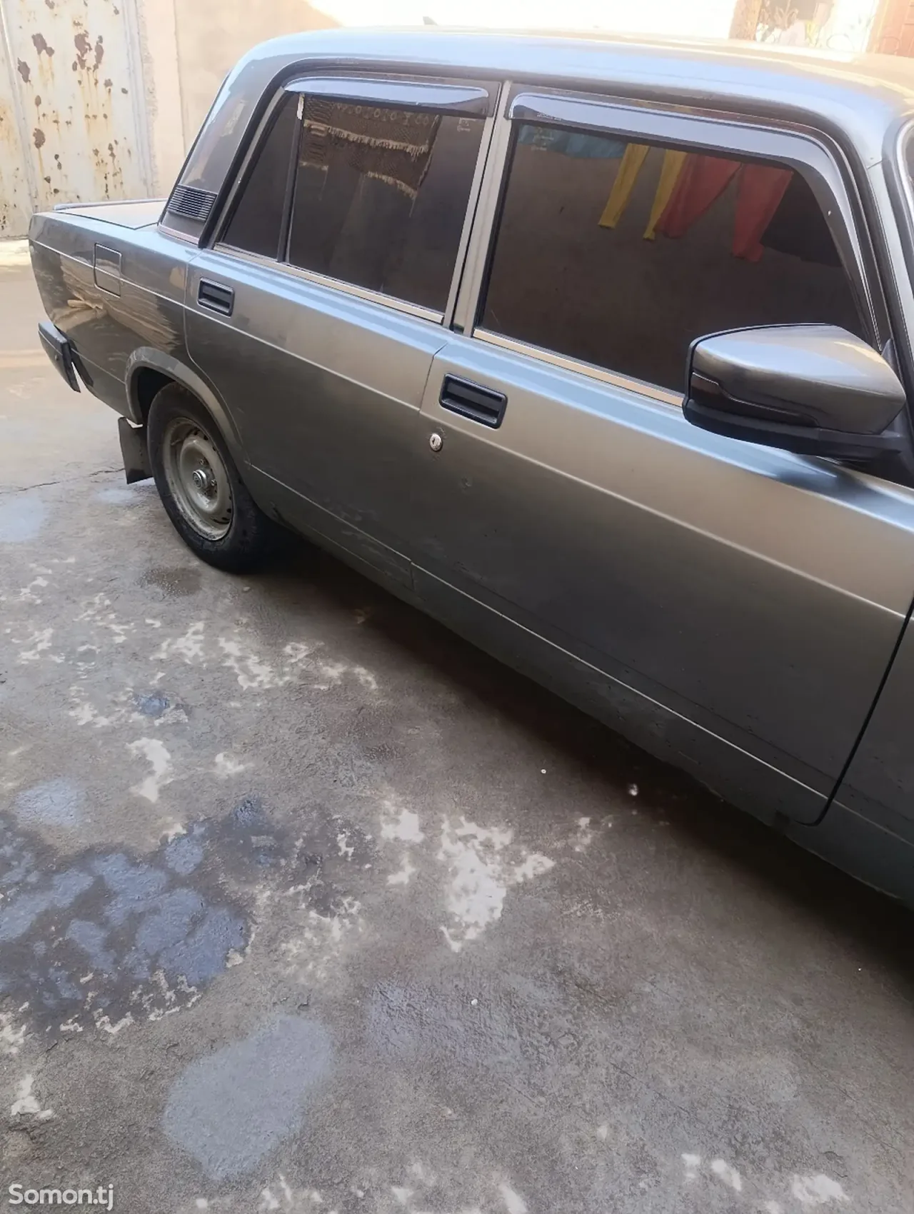 Lada (ВАЗ) 2107 2010 · 0.7 MT