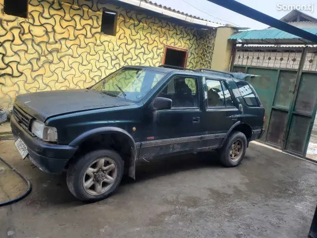 Opel Frontera 1997 · 2.2 MT