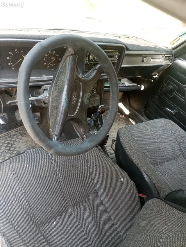 Lada (ВАЗ) 2107 2001 · 1.6 MT