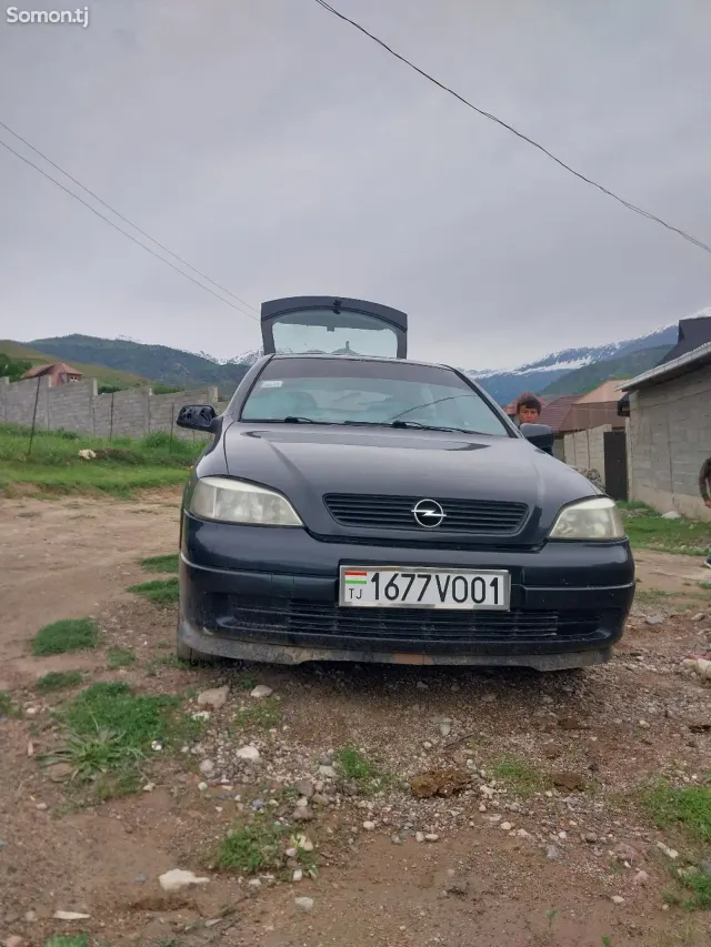 Opel Astra G 2000 · 1.6 MT