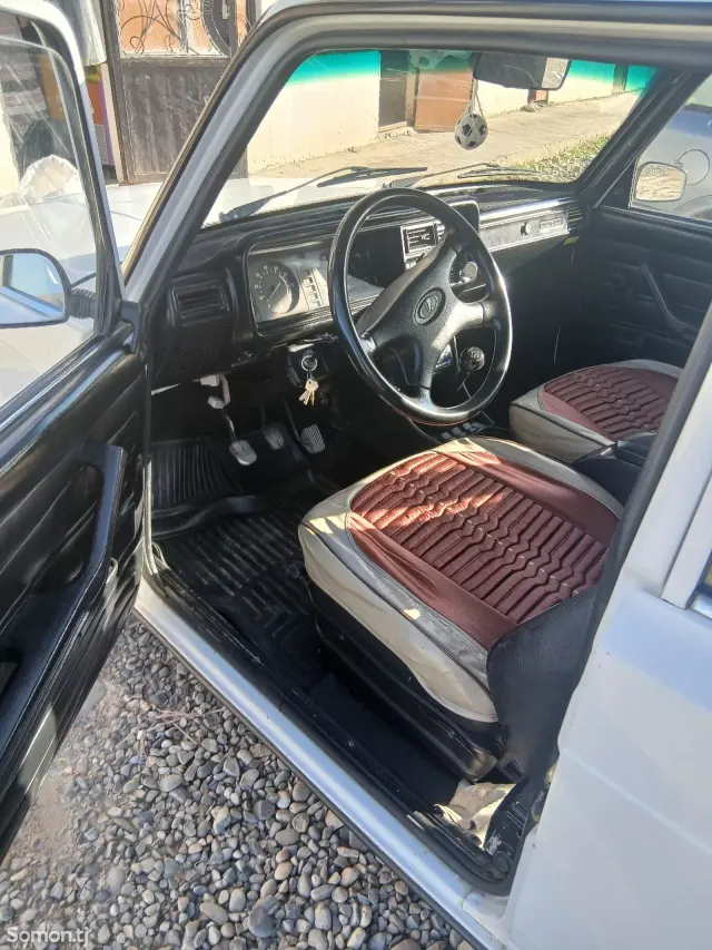 Lada (ВАЗ) 2107 2003 · 1.6 MT