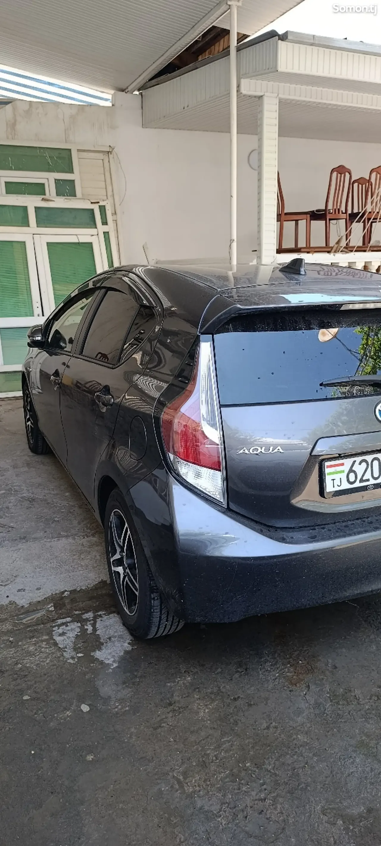 Toyota Aqua 2015 · 1.5 AT