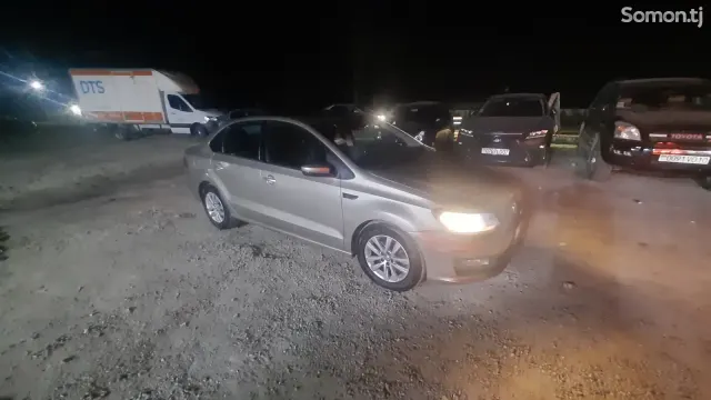 Volkswagen Polo 2019 · 1.6 AT
