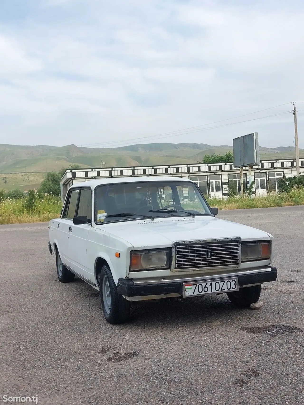Lada (ВАЗ) 2107 2005 · 1.6 MT