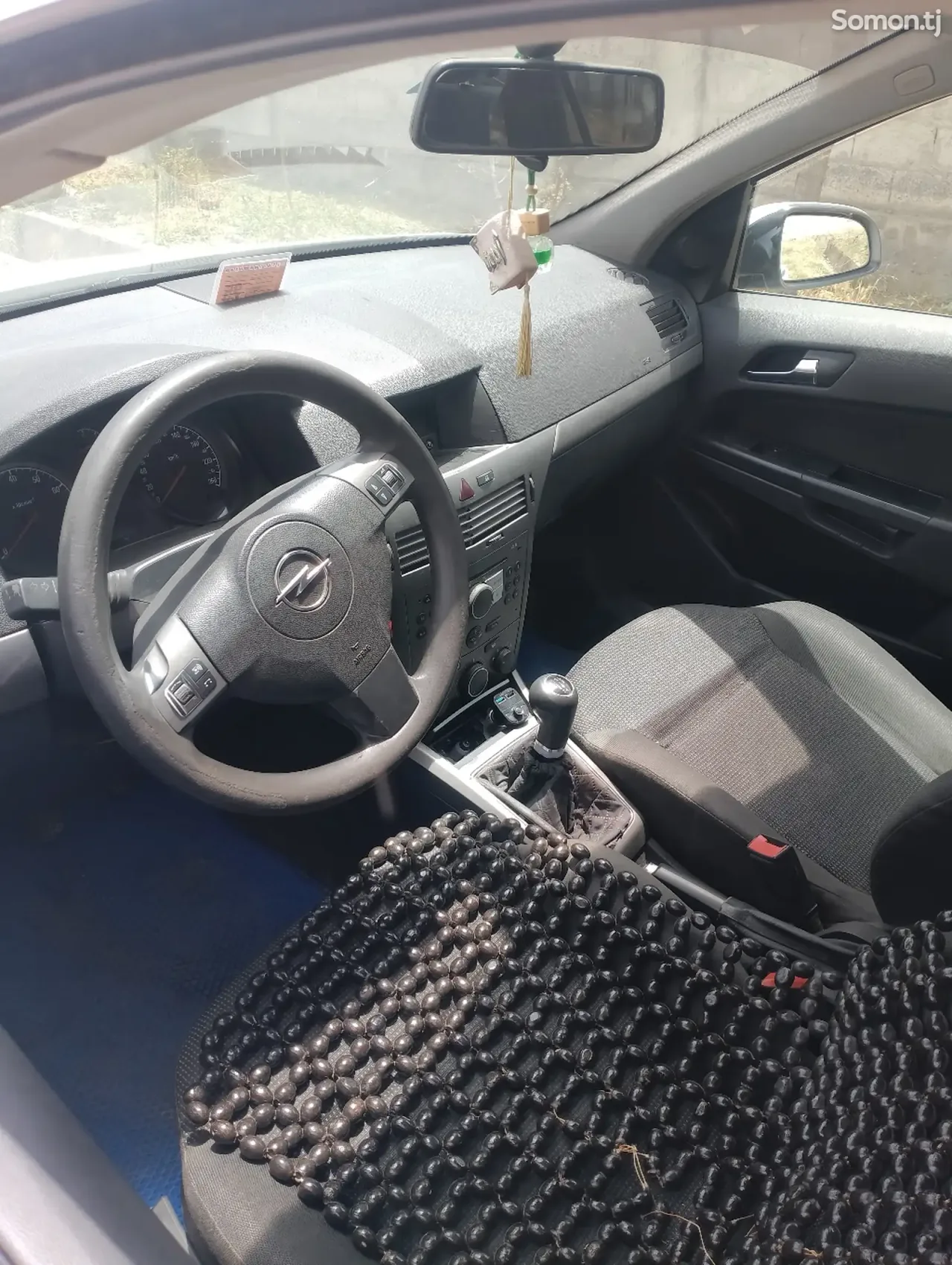 Opel Astra H 2005 · 1.4 MT