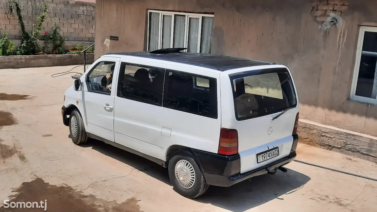 Mercedes-Benz Viano 1997 · 2.4 MT
