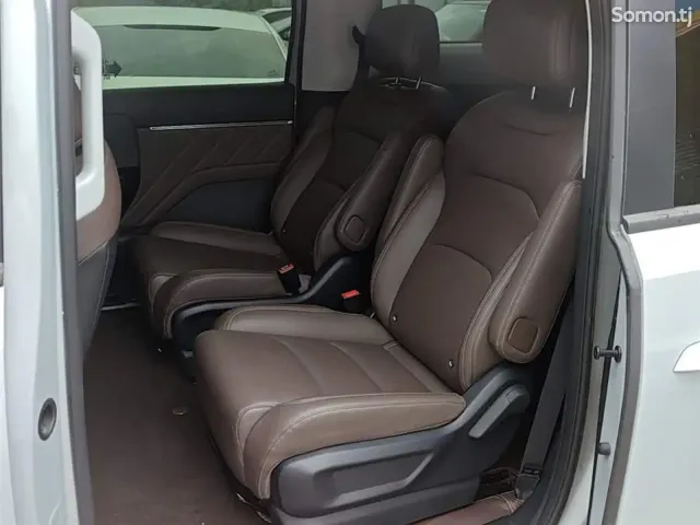 Wuling Starlight 2025 · AT