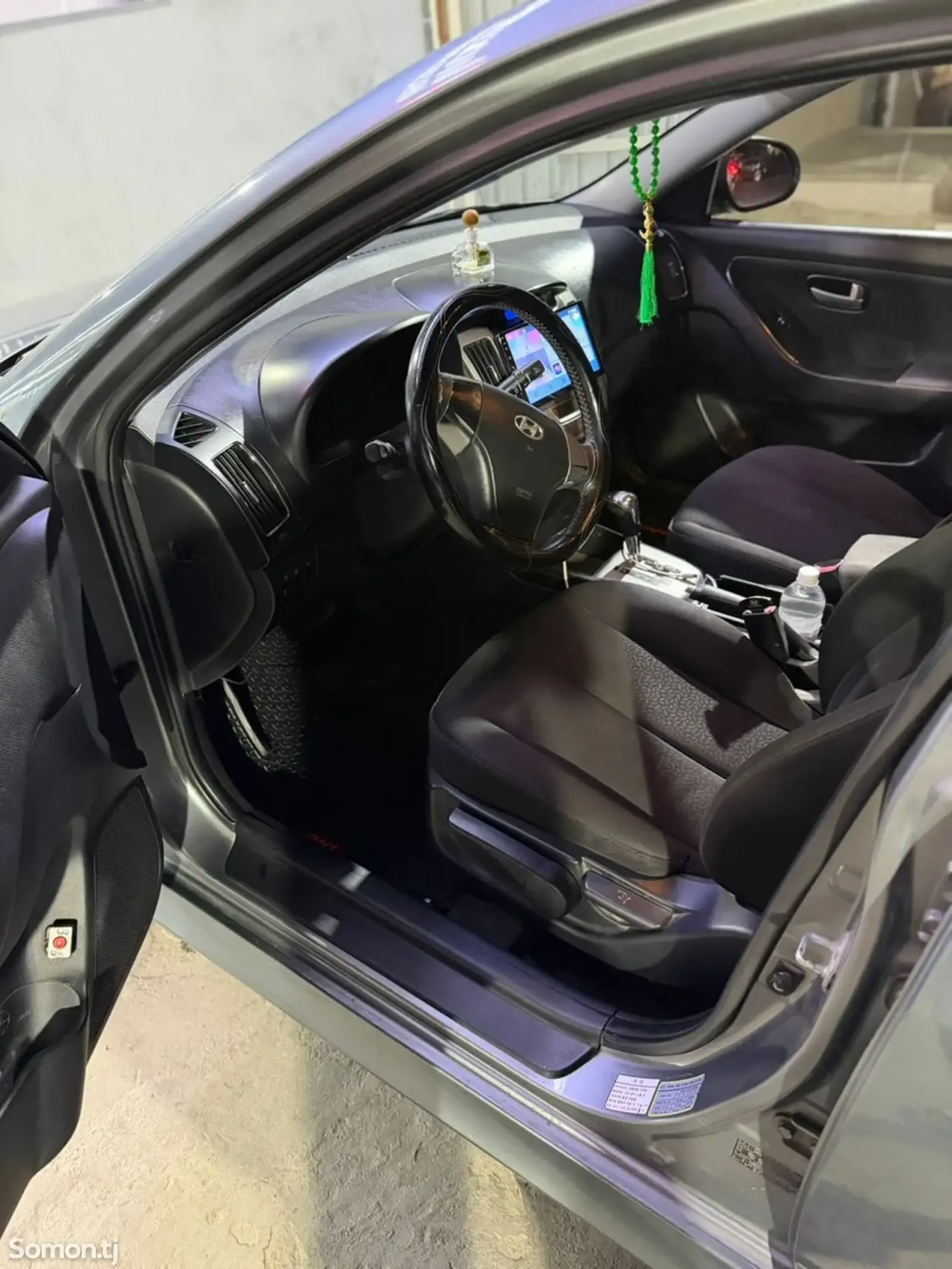 Hyundai Avante 2010 · 1.6 AT