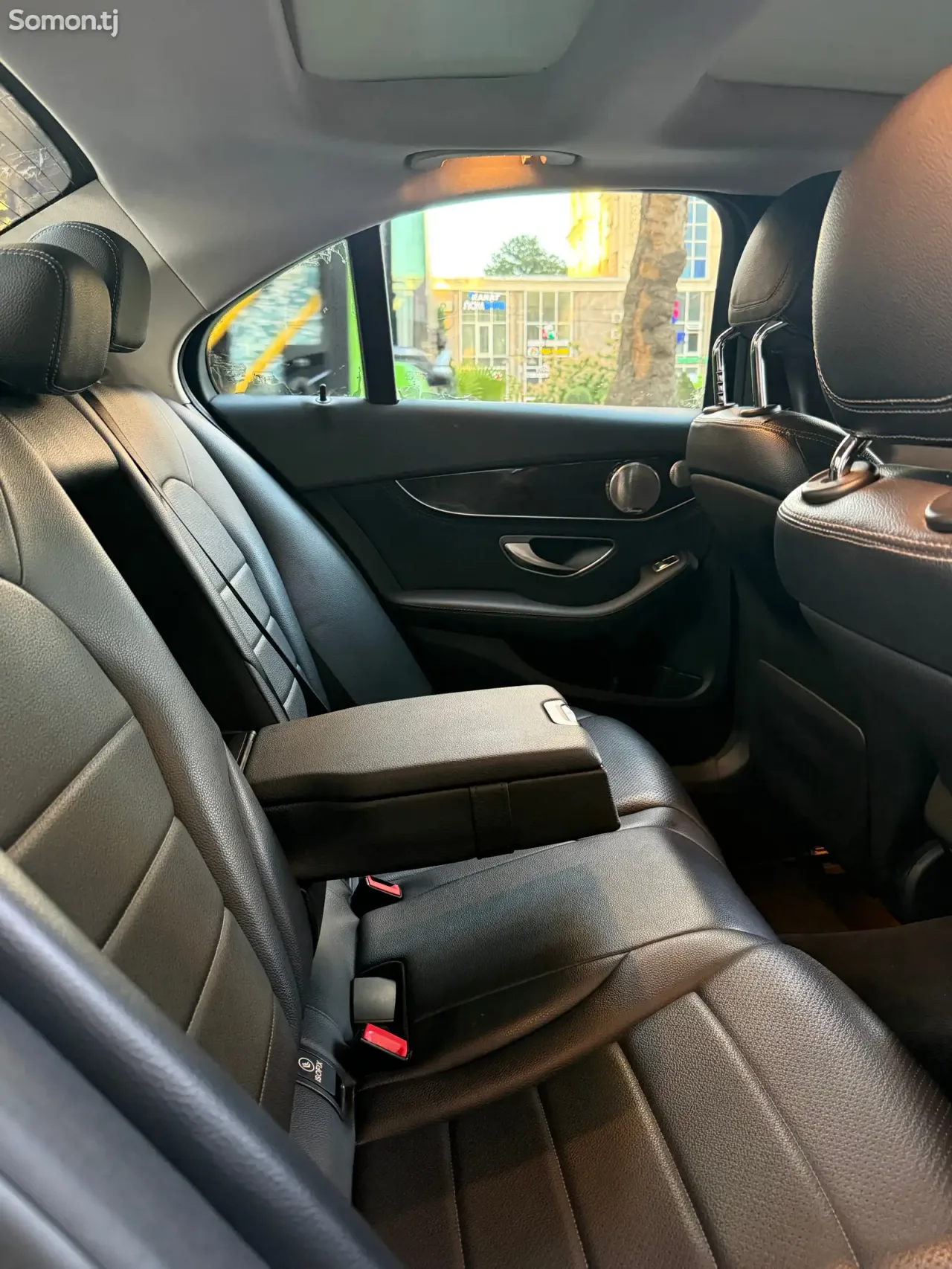 Mercedes-Benz C class 2016 · 2.0 AT