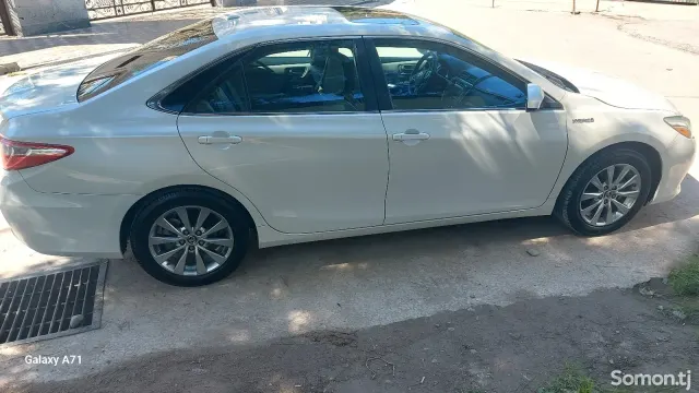 Toyota Camry 2016 · 2.5 CVT