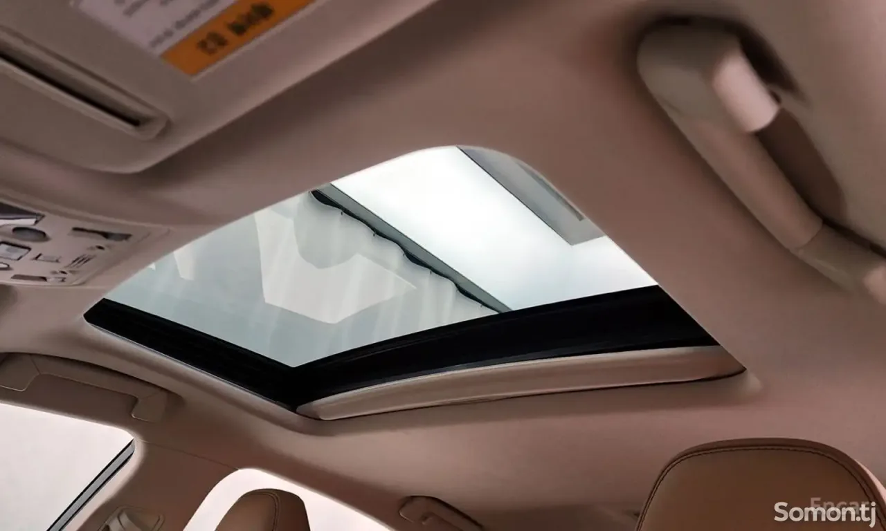 Lexus IS series 2019 · 2.0 AT