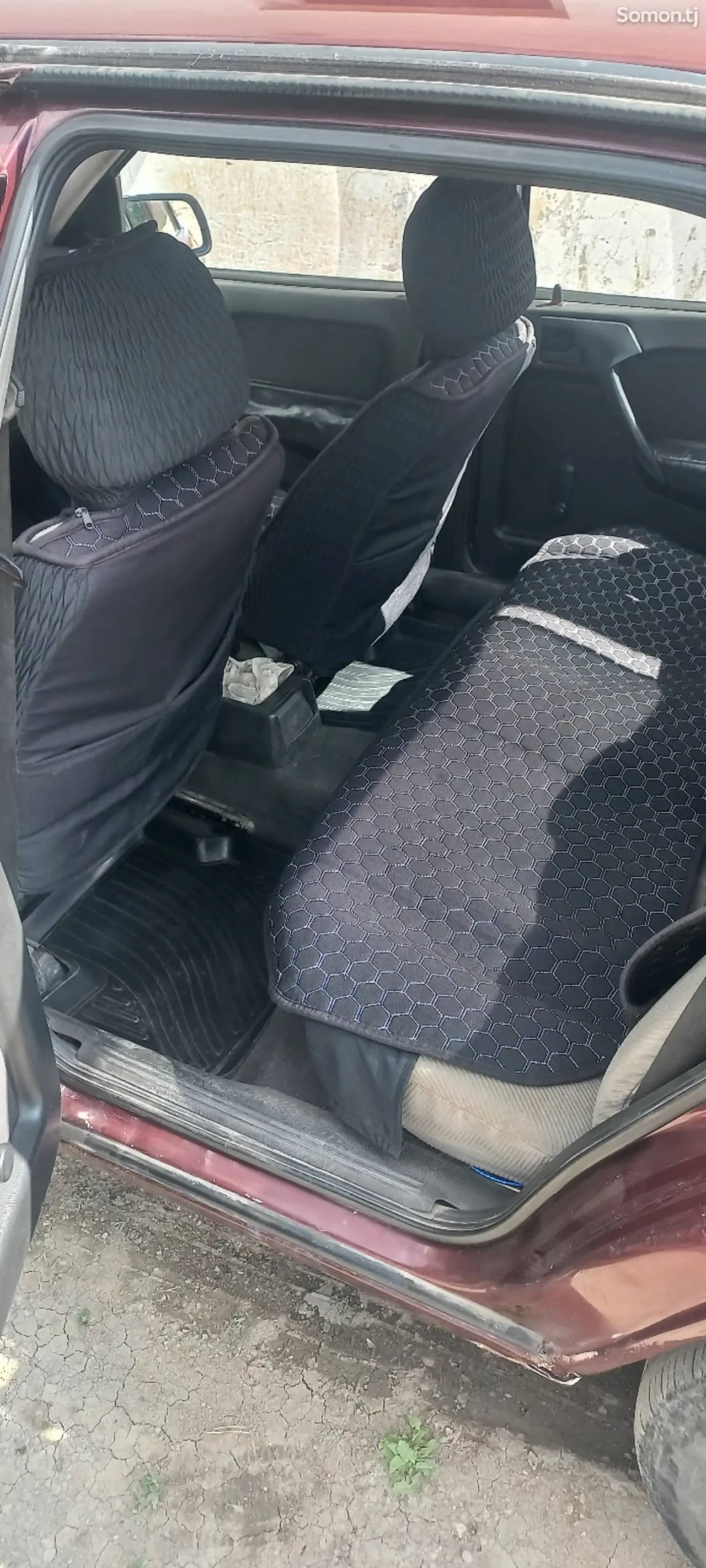 Opel Vectra A 1991 · 1.6 MT