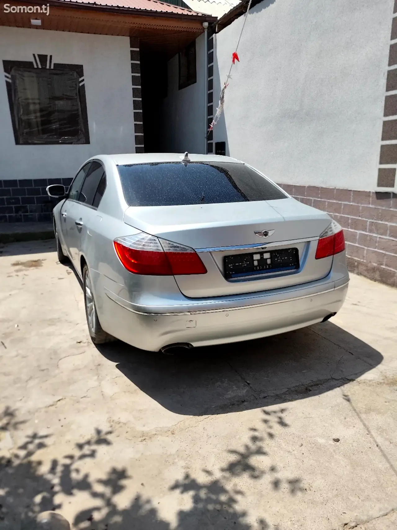 Hyundai Genesis 2008 · 3.5 AT