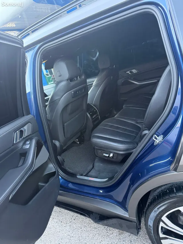 BMW X7 2020 · 4.0 AT