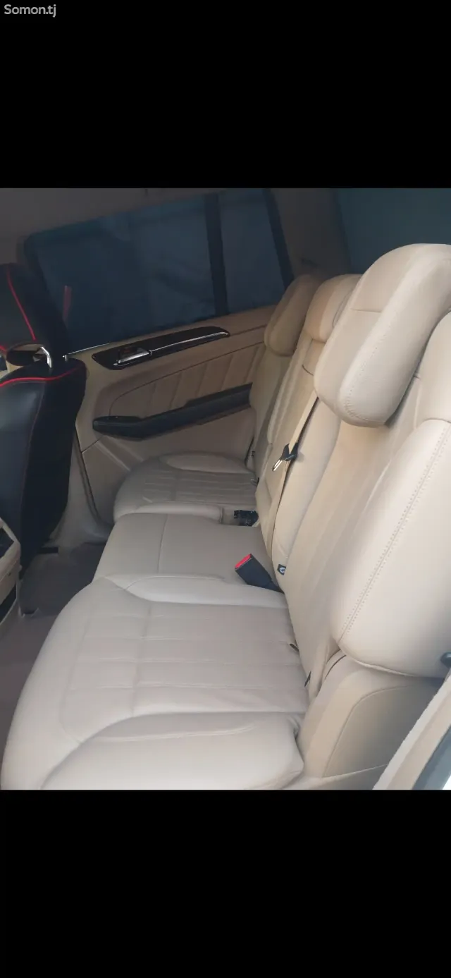 Mercedes-Benz GL class 2015 · 3.5 AT
