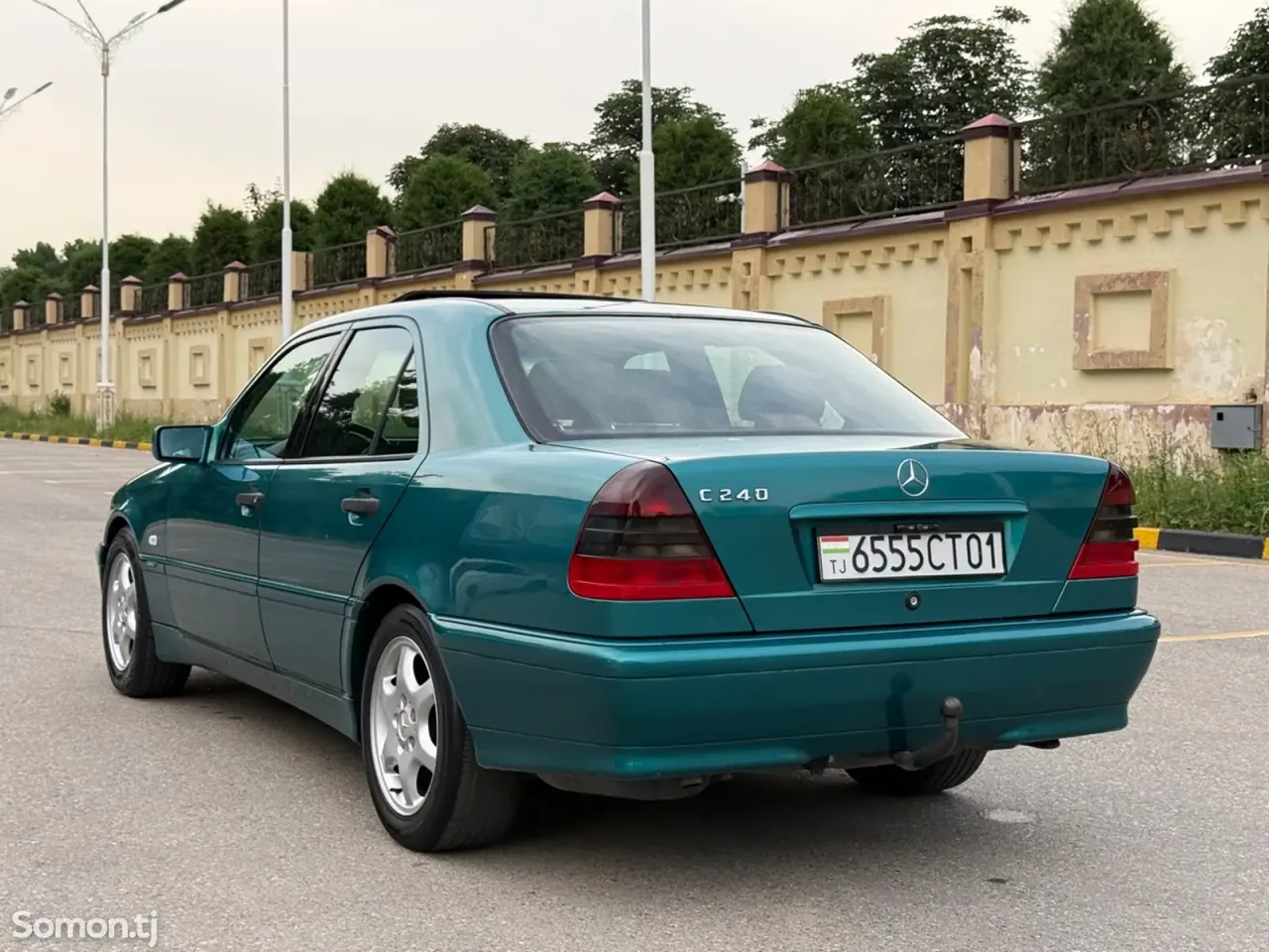 Mercedes-Benz C class 2000 · 2.4 AT