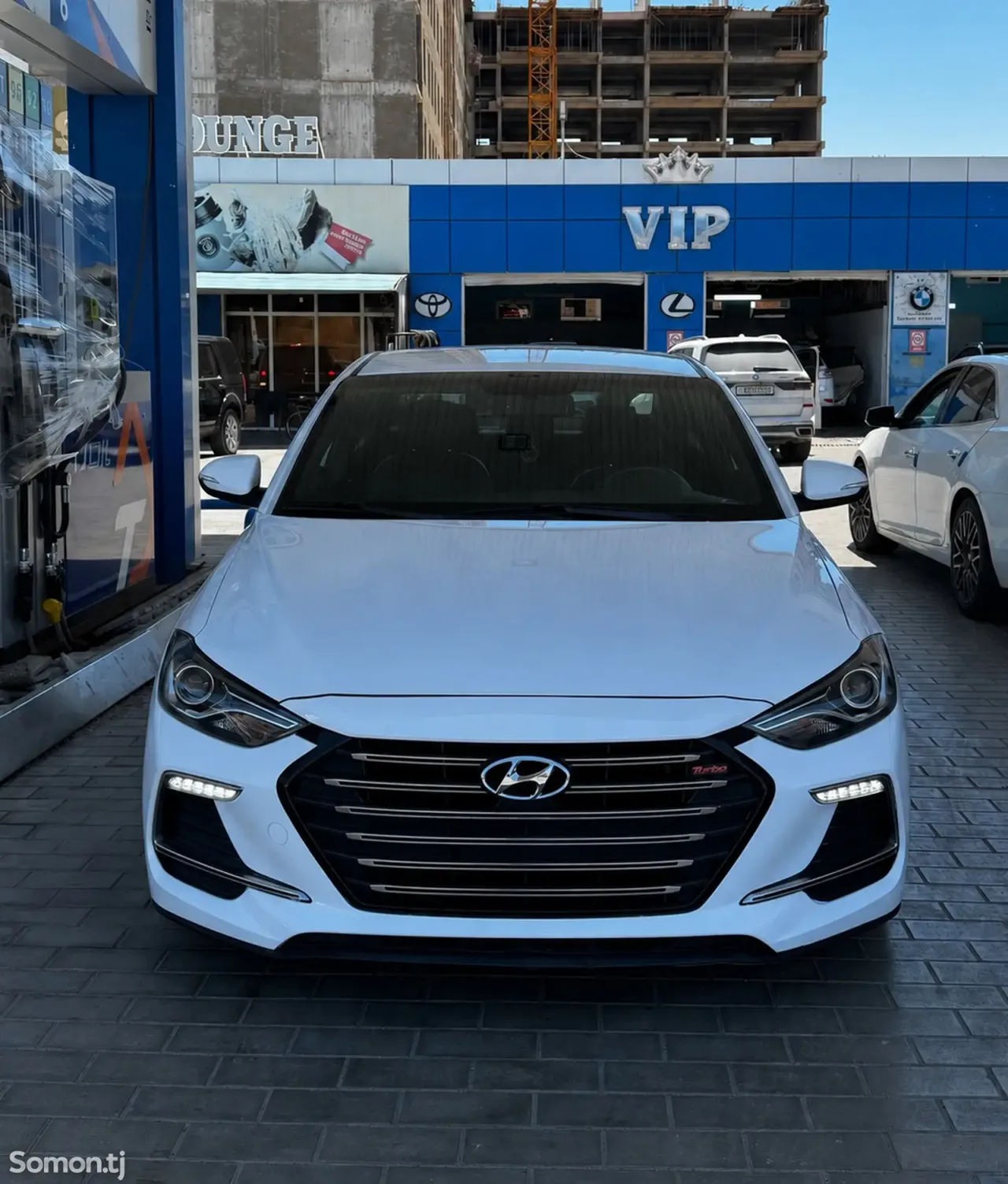 Hyundai Avante 2016 · 1.6 AT