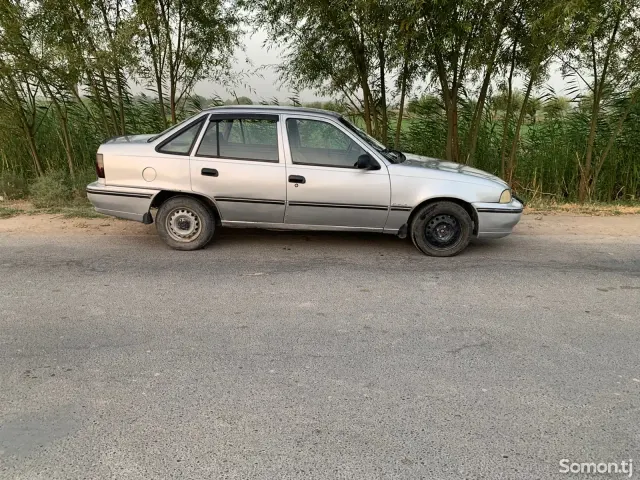 Daewoo Nexia 1996 · 1.6 MT