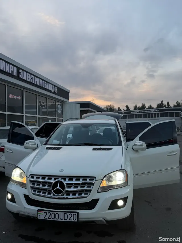 Mercedes-Benz ML class 2009 · 3.5 AT