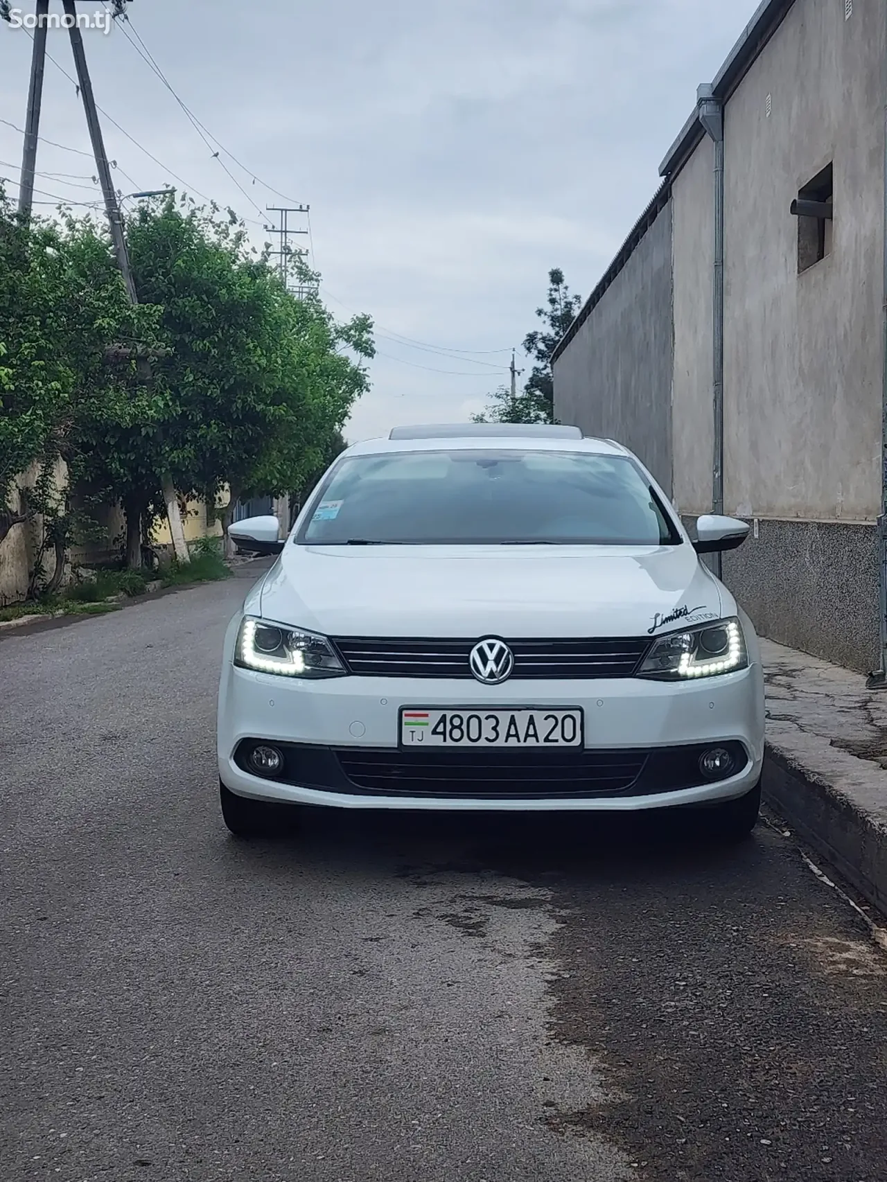 Volkswagen Jetta 2014 · 2.0 AT