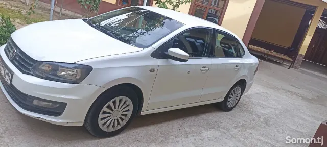 Volkswagen Polo 2019 · 1.6 AT