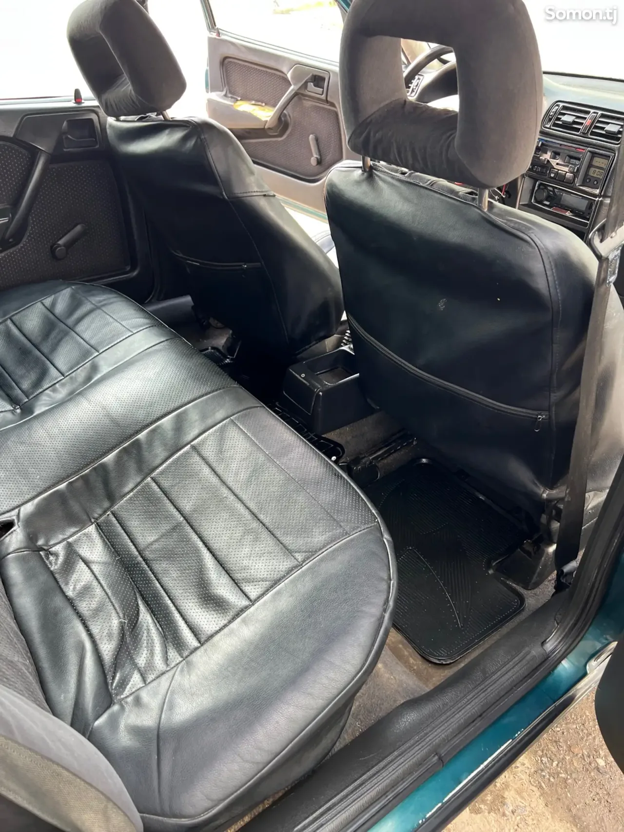 Opel Vectra A 1994 · 1.6 MT