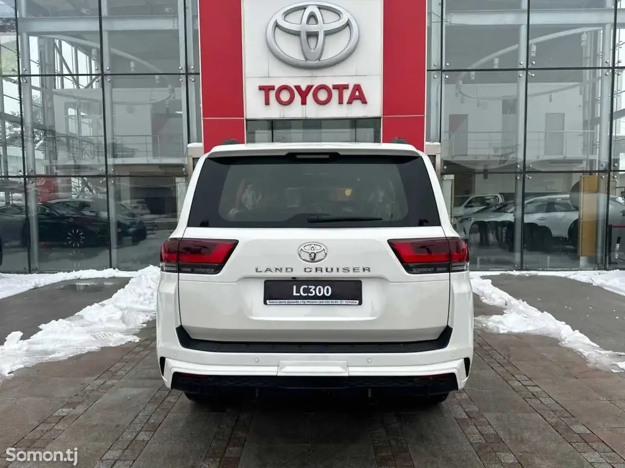 Toyota Land Cruiser 2025 · 3.5 AT