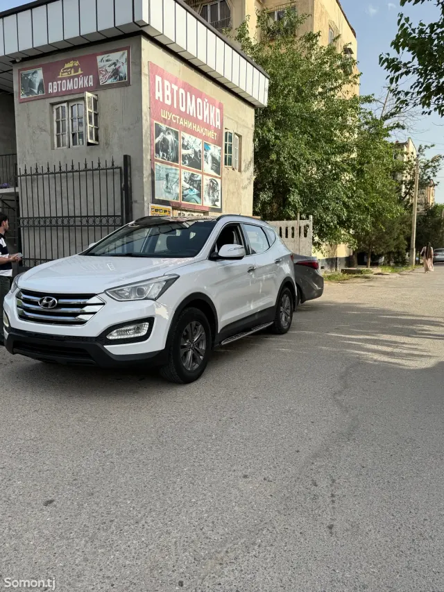 Hyundai Santa Fe 2014 · 2.4 AT
