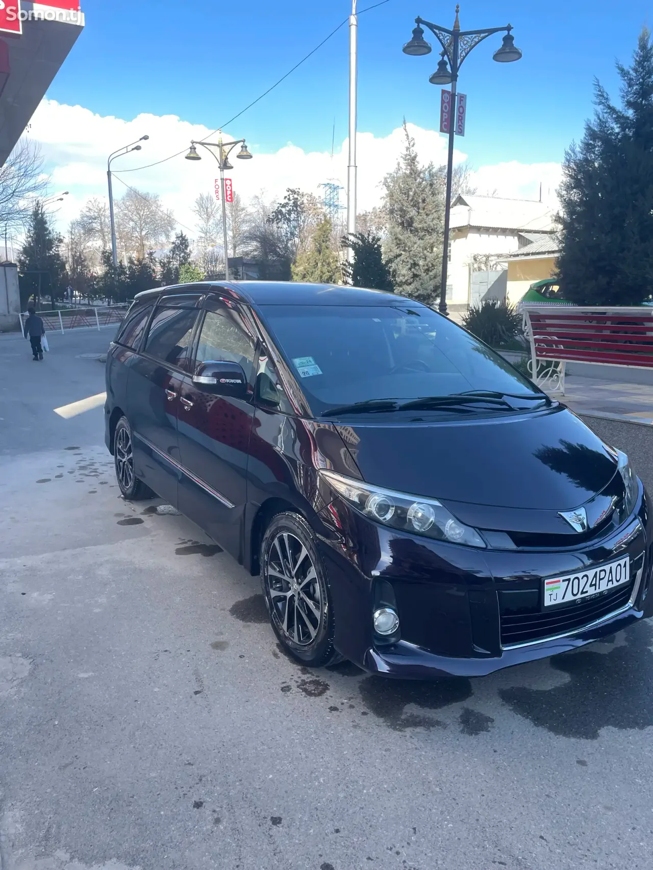 Toyota Estima 2014 · 2.4 AT
