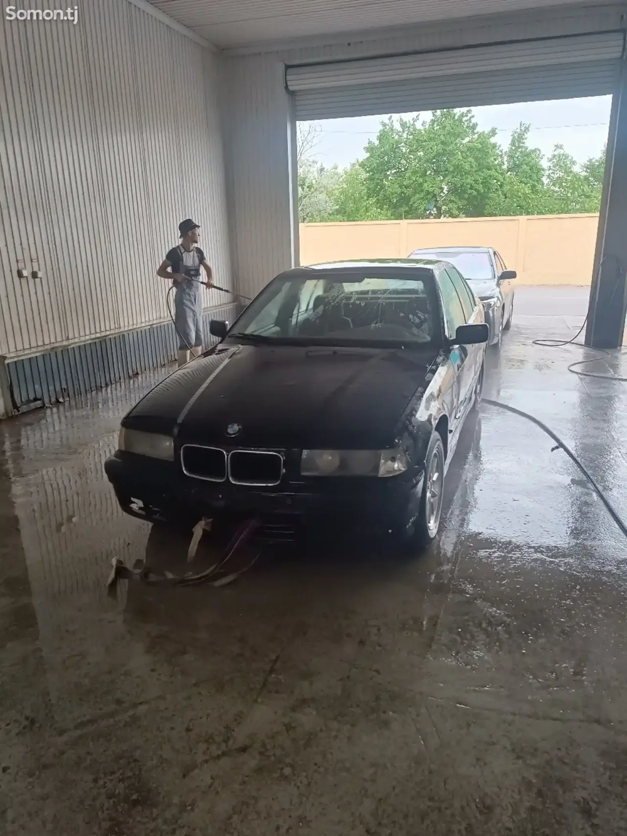 BMW 3 series 1995 · MT