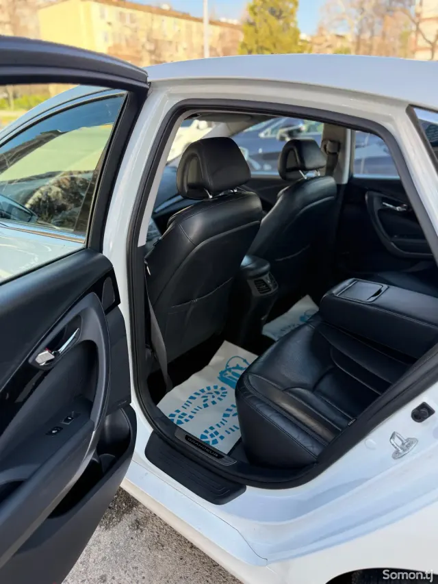 Hyundai Grandeur 2016 · 2.4 AT