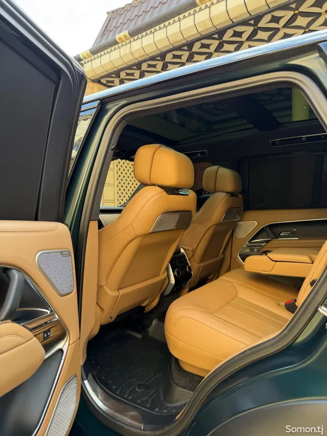 Land Rover Vogue 2024 · 4.4 AT